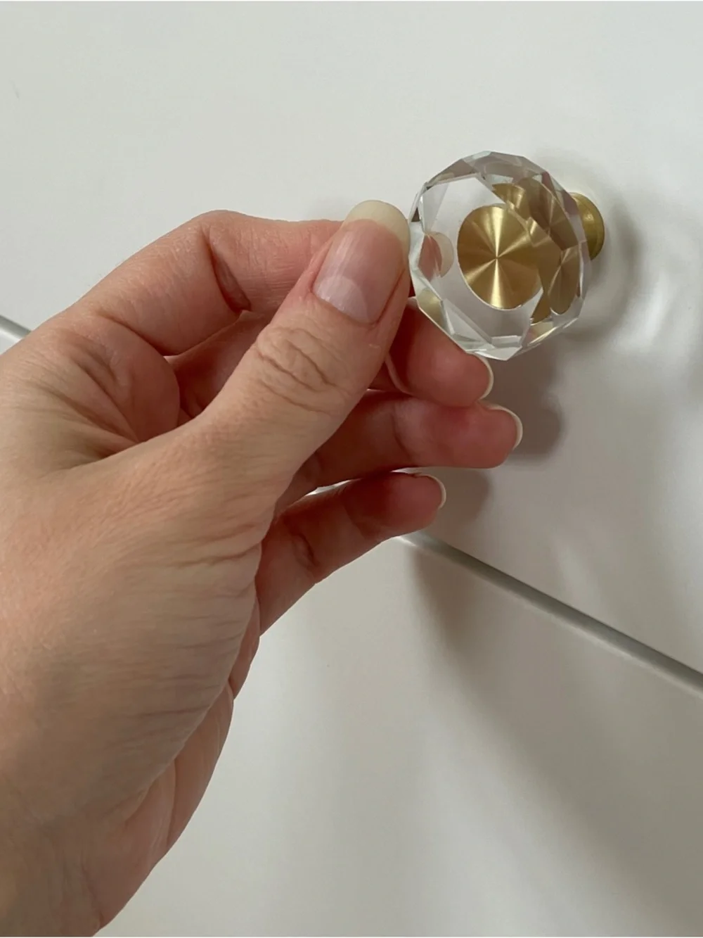 8 Crystal Faceted Cabinet Knobs with Gold Accent, clear gold